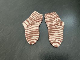 Handgestrickte Kinder-Socke 1-2 J. Fusslänge 12 cm