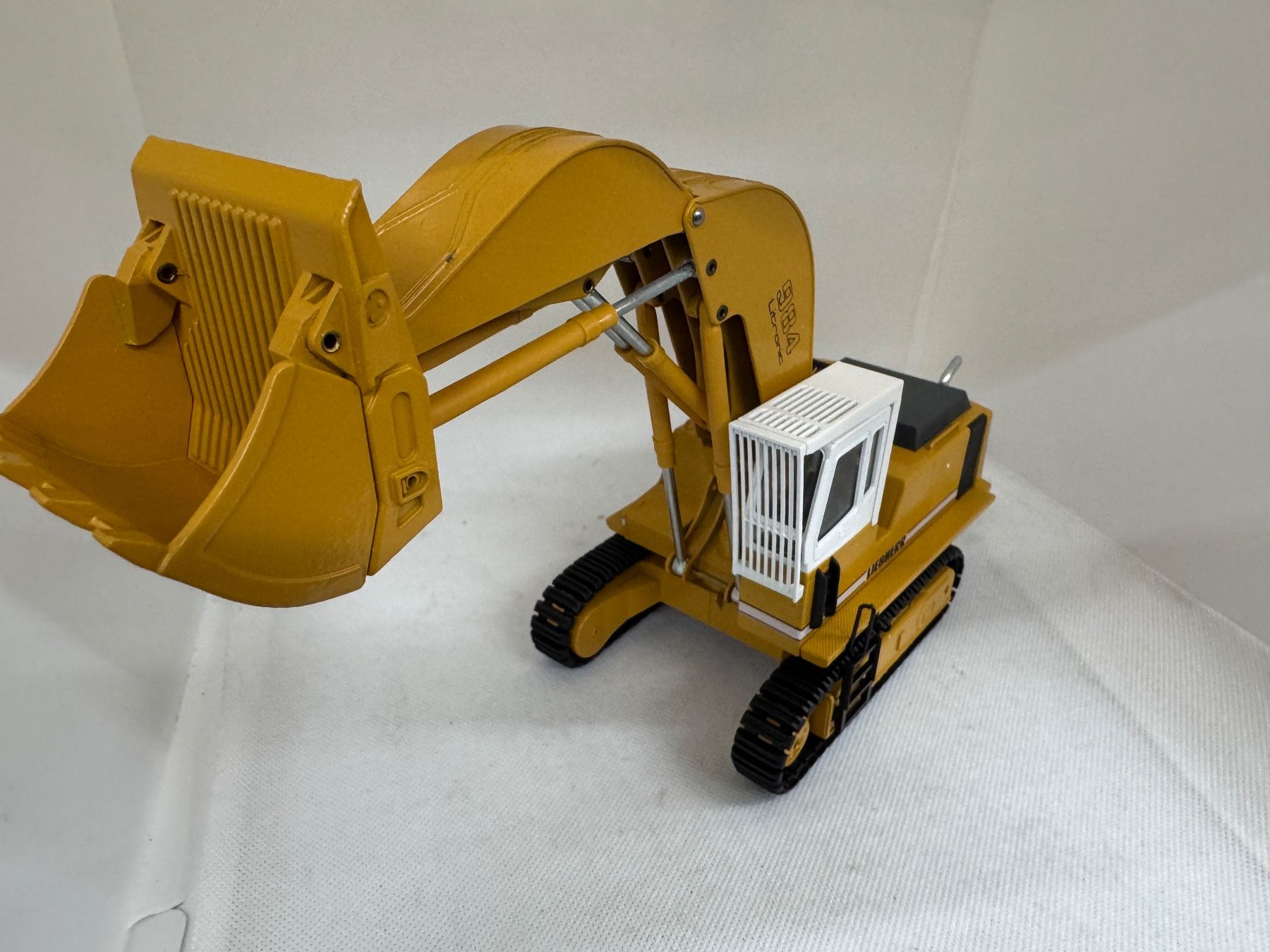 Liebherr Kit di modellismo & Modellini statici: Liebherr Hydraulikbagger R 984 B Conrad – Usato da Luzern venduto da aa43modelcars-Luzern 2