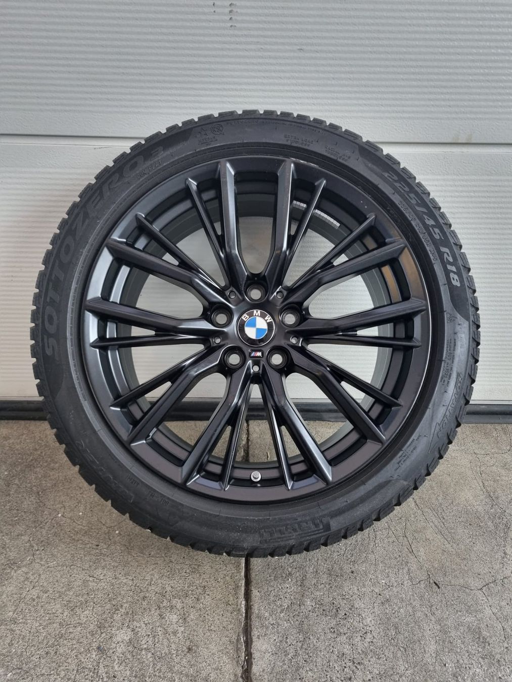 BMW Pneumatici & Ruote complete: BMW 3-Series Winterräder M-Performance – Usato da Kirchdorf AG venduto da Cartastic_AG 2