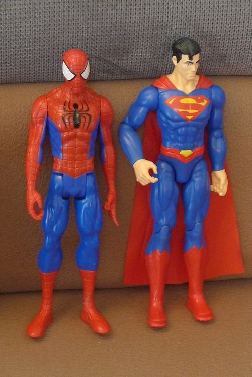 Statuette: SUPERHELDEN!!! – Usato da Bern venduto da bn1640 3
