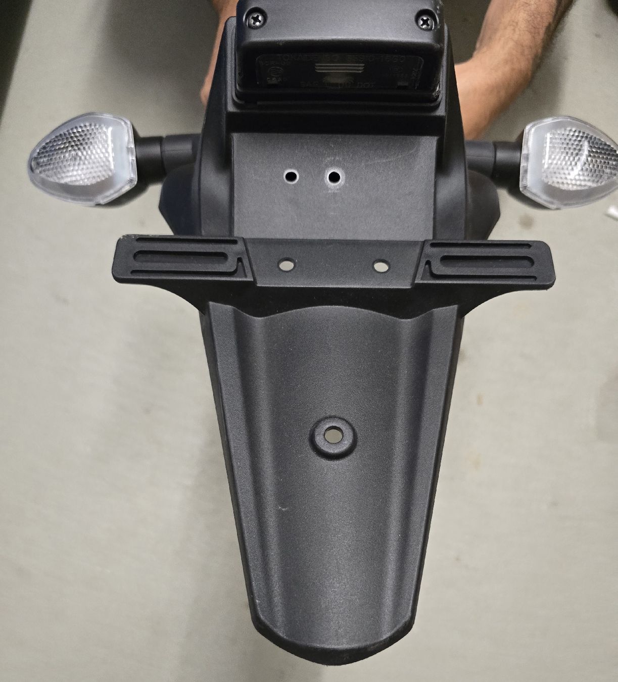 Suzuki Tutti i ricambio per moto: originaler Motorrad Kennzeichenhalter, Rücklicht + Blinker – Usato da Jona venduto da DaSilva1988 2