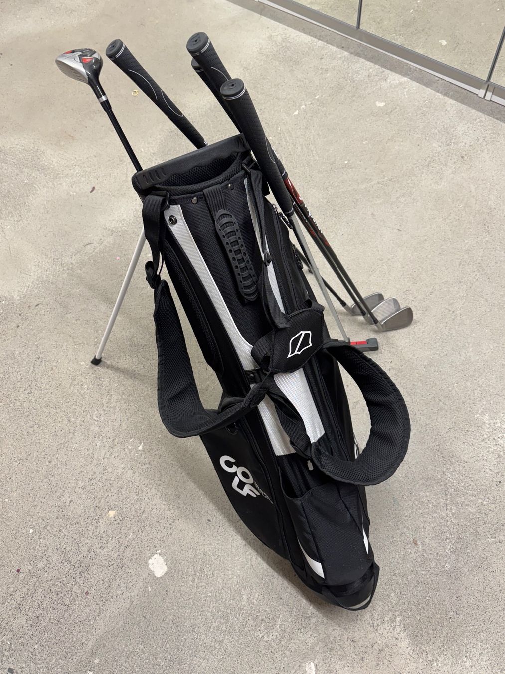 Wilson Clubs & Sets: Wilson Golf Set Migros / links – D'occasion à Zug par Simone 2