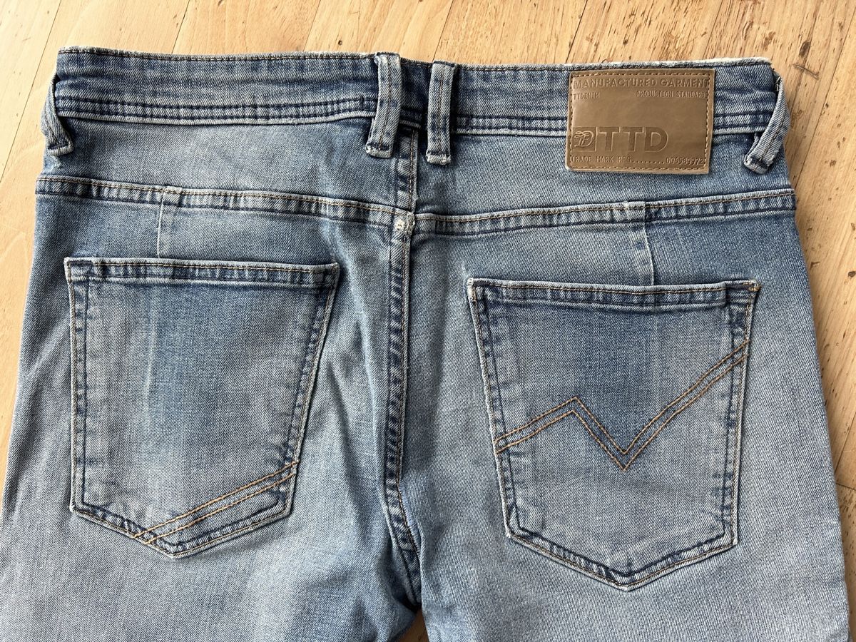 Tom Tailor Pantalons: Jeans Tom Tailor hellblau Gr. 176 – D'occasion à St. Urban par uschi73 5