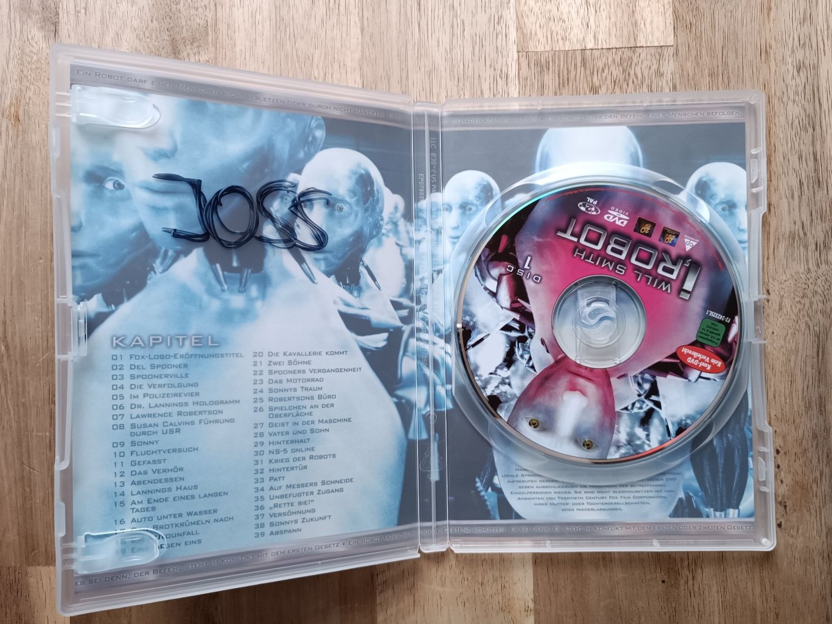 Tutti i DVDs: I Robot - Will Smith DVD (Original Kinofassung) – Usato da Amriswil venduto da ITALbozz 1