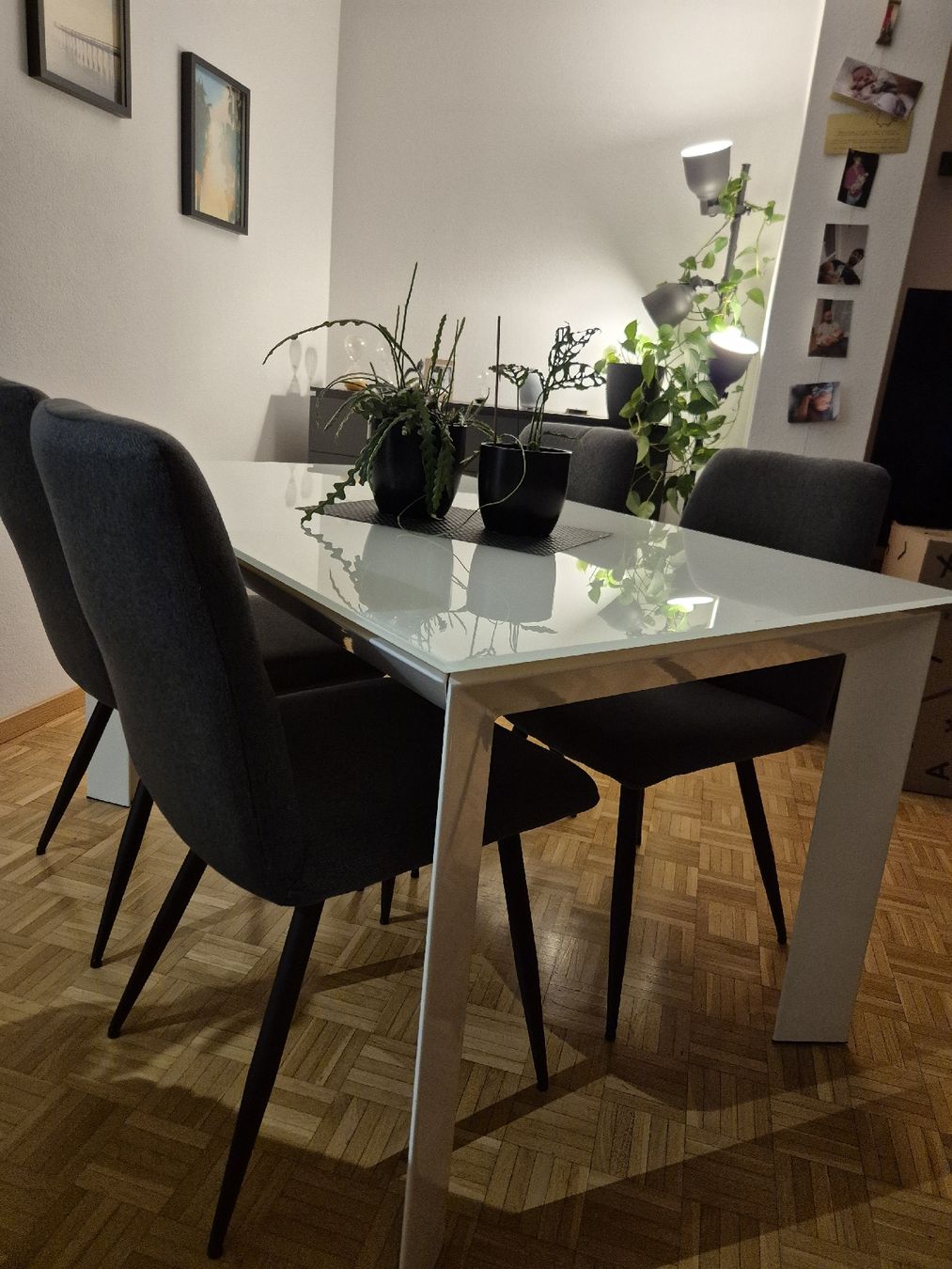 Tavoli: Table en verre opaque,  extensible. En excellent état – Nuovo (secondo la descrizione) da Courroux venduto da blabla90