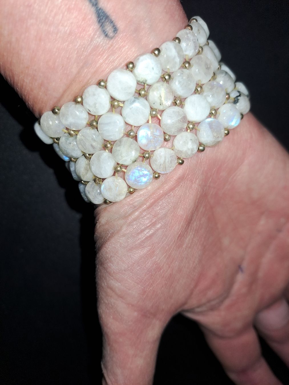 Bracelets: Mondstein Armband, elastisch, Durchmesser 7 cm – D'occasion à Belp par bea_2752 1