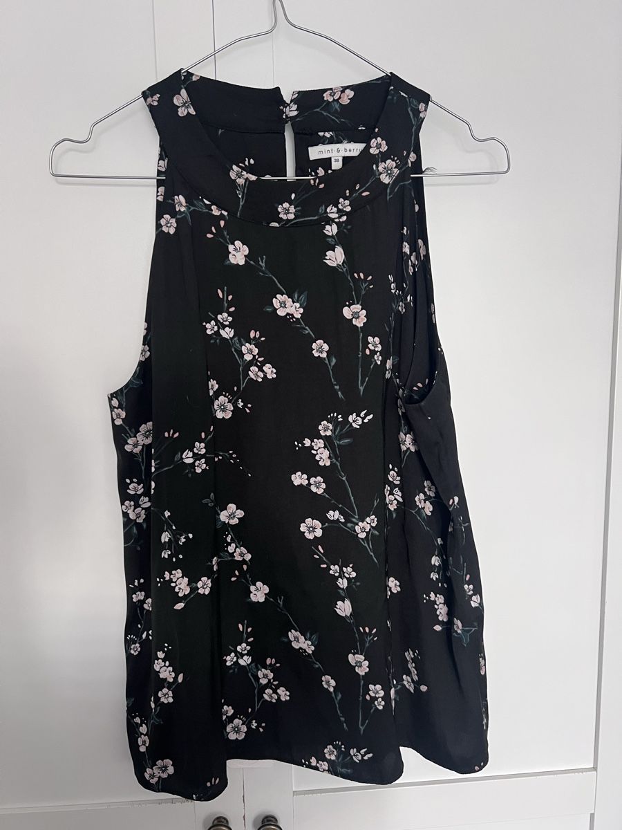 Mint & Berry Top: Top mint&berry – Usato da Pregassona venduto da kat_zh5d 1