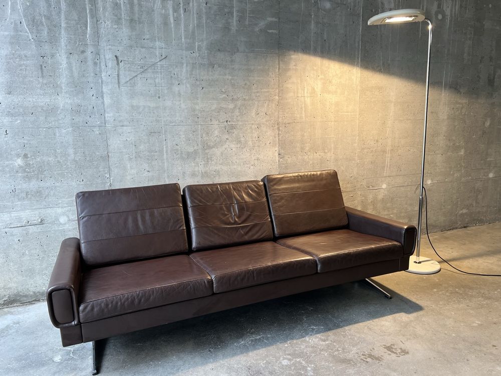 Fauteuil de salon cabriolet cuir brun PRESTON | Fauteuils | Pier Import