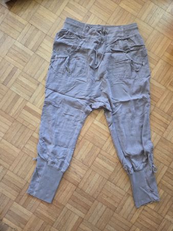 Coole Sommerhose, Khaki, Gr. 42, bequemer Schnitt!