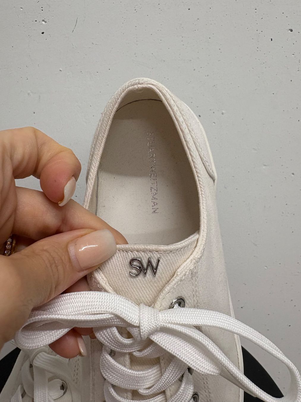 Stuart Weitzman Scarpe da donna: Stuart Weitzmann Sneaker weiss Gr. 38 Canvas Stoff Plateau – Nuovo (secondo la descrizione) da Regensdorf venduto da secondchancefashion 4
