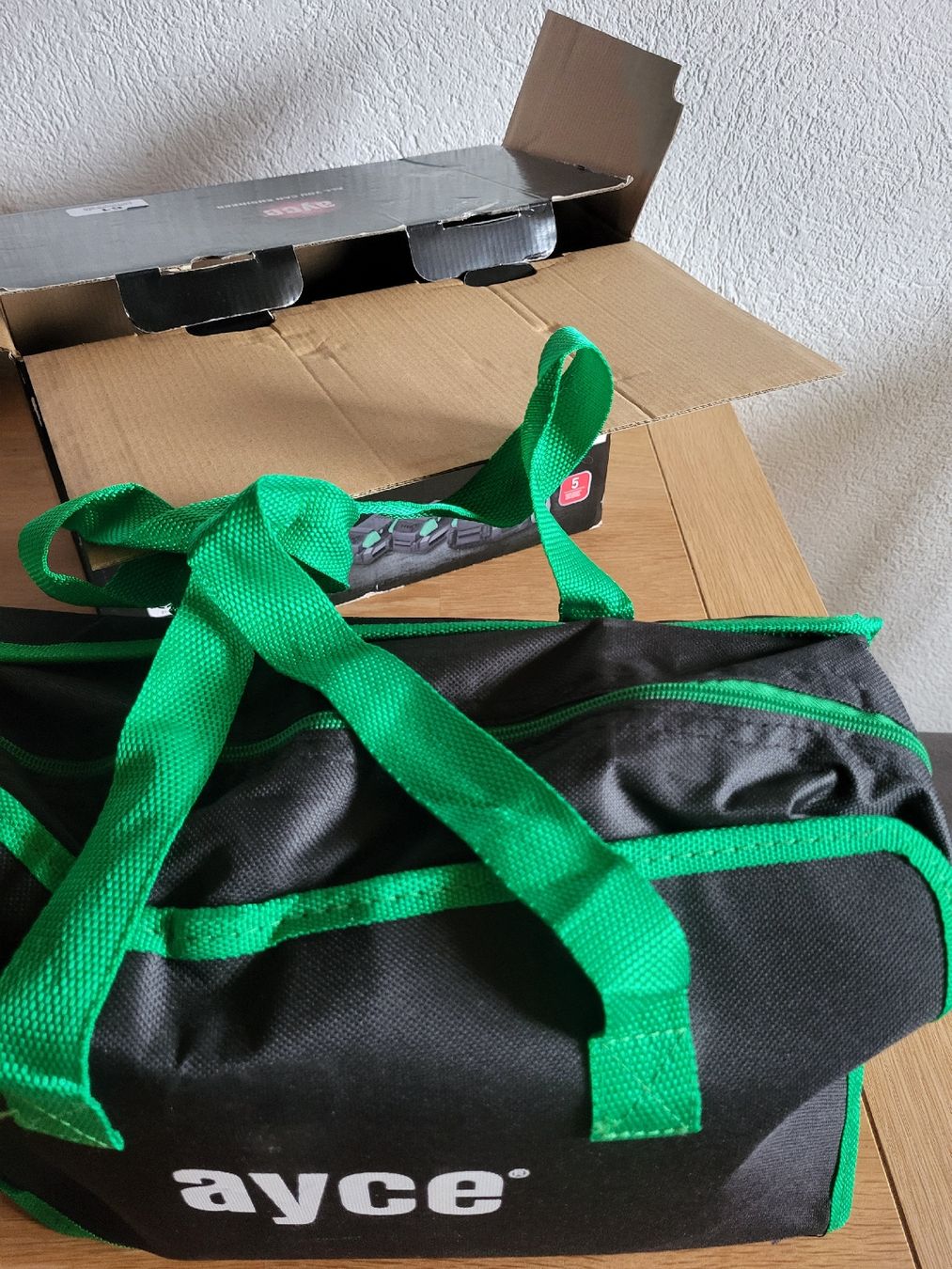 Bohrmaschinen: Akkuschrauber Bohrmaschine – Neu und originalverpackt aus Dallenwil von ordnas617 1
