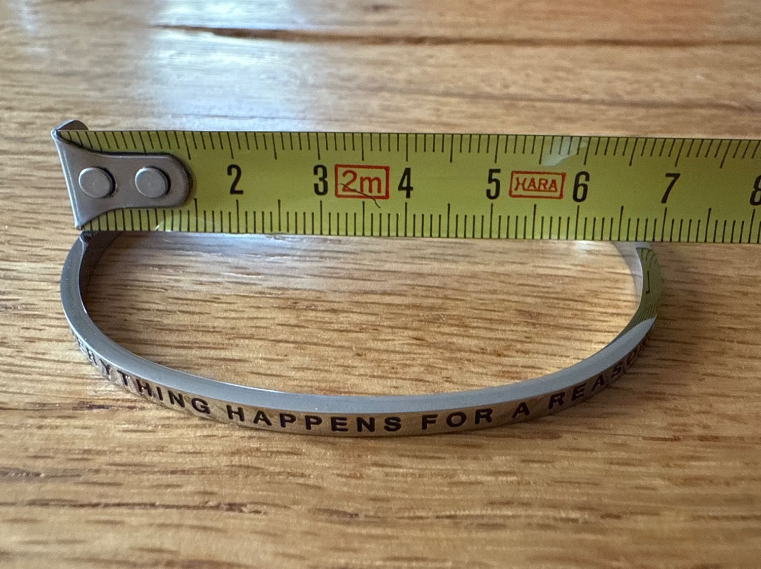 Armbänder & -reifen: Armreif " EVERYTHING HAPPENS FOR A REASON " – Gebraucht aus Basel von jetzt-wird-gemistet 3