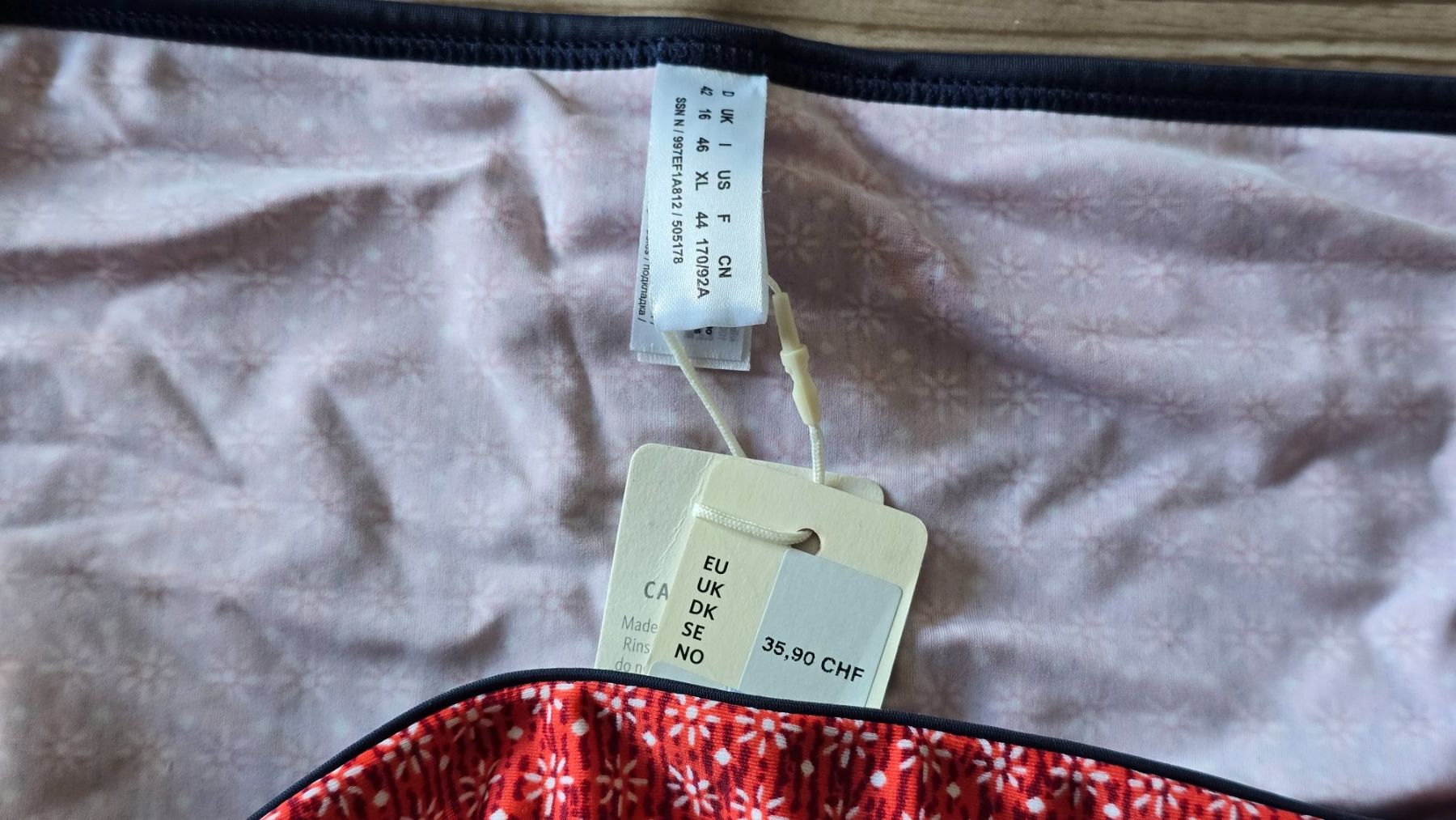 Esprit Badekleider & Bikinis: Esprit Bikini Panty - 42 - Retro Daisy Bikini Bottom – Neu (gemäss Beschreibung) aus Thalwil von VitaMini 1