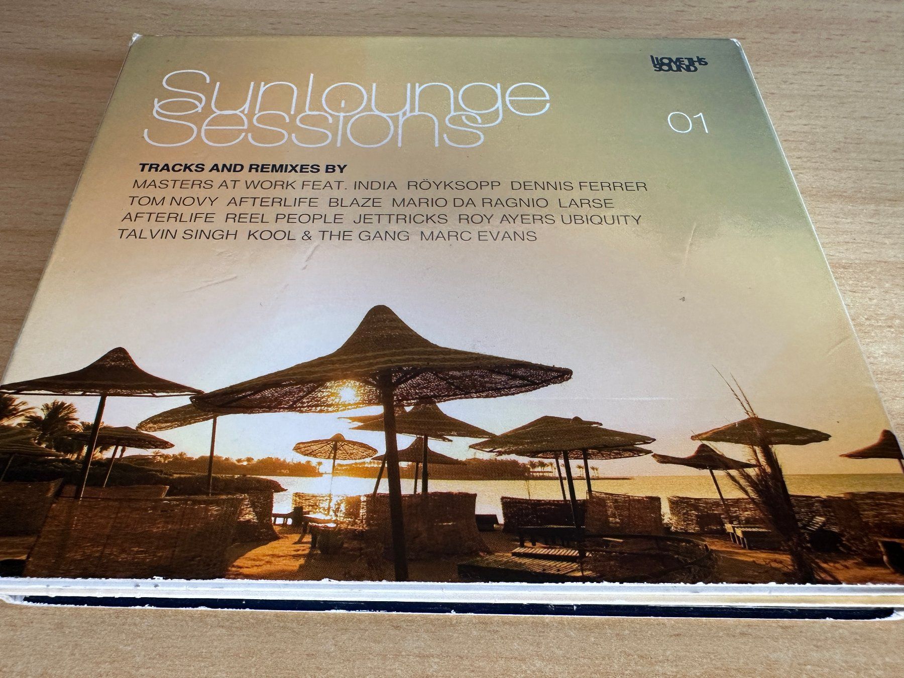 CD: Various – Sunlounge Sessions 01 - 3 CD – Usato da Rikon im Tösstal venduto da Alpenmutz