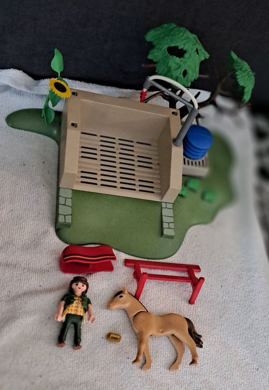 Statuette: Playmobil Pferdewaschplatz – Usato da Breitenbach venduto da Lucky0518 1