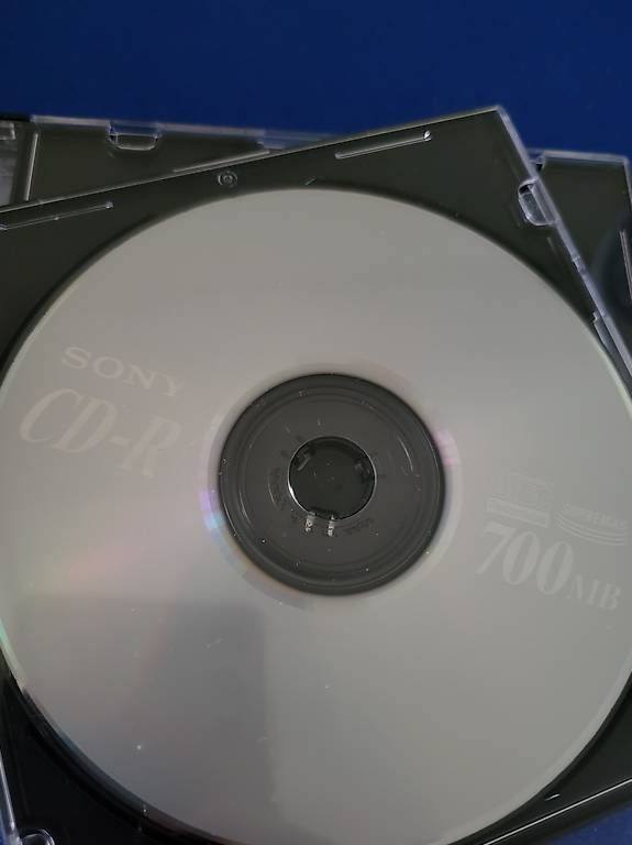 CD: CD Rom 700 MB  8 Stk. und  1Stk 800 MB  – Usato da Effretikon venduto da Zebra37 1