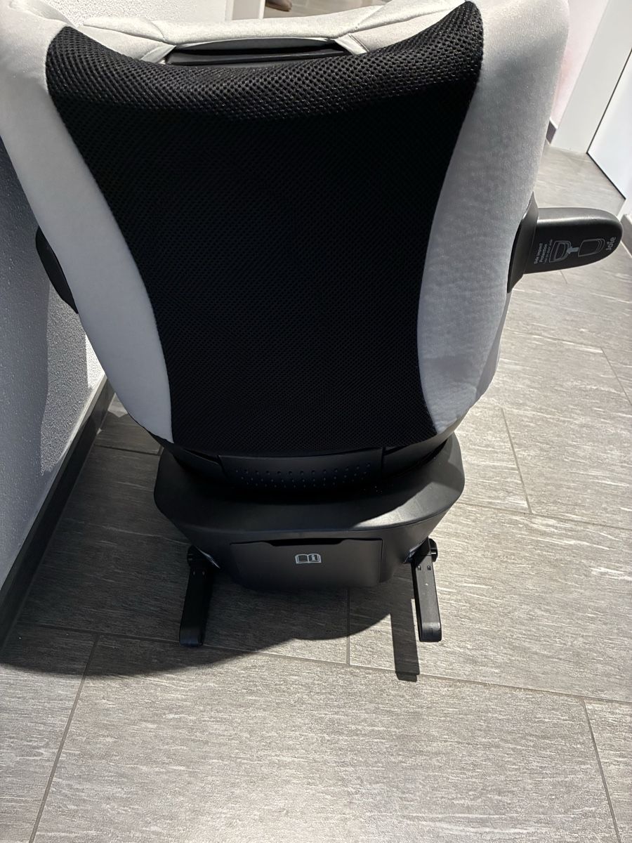 Joie Seggiolini per auto: Joie Kindersitz i-Spin Isofix – Usato da Muhen venduto da Sally203 2