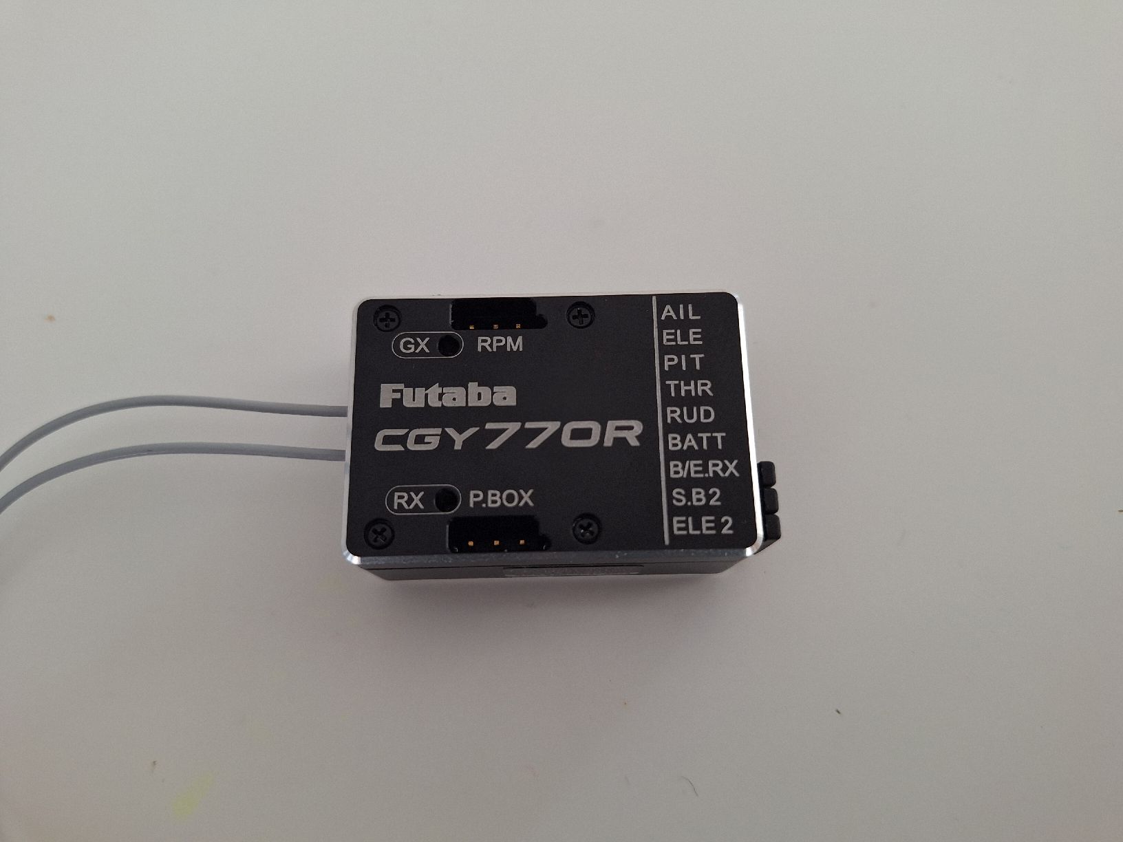 Futaba Modellismo RC: Futaba CGY770R Gyroscope Flybarless - État Impeccable – Nuovo (secondo la descrizione) da Missy venduto da Heli1565