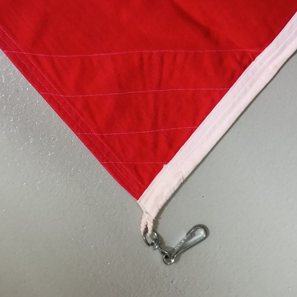 Fahnen: grosse Schweizer Fahne, 140 x 140 cm – Gebraucht aus Effretikon von Ricardo0830 1
