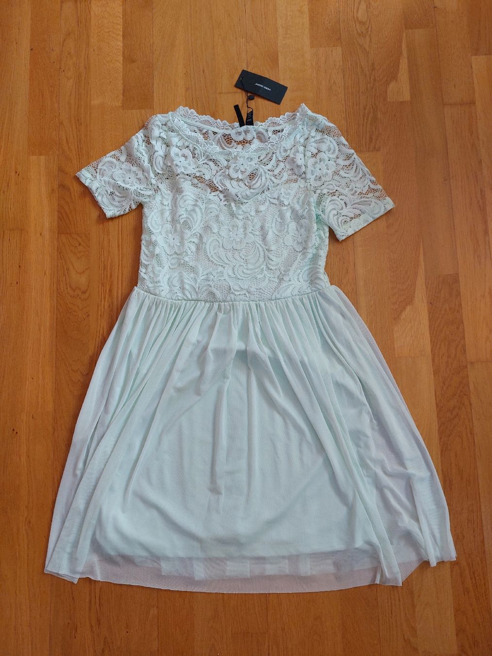 Vero Moda Vestiti & Gonne: Sehr hübsches Kleid – Nuovo (secondo la descrizione) da Effretikon venduto da Nudi78