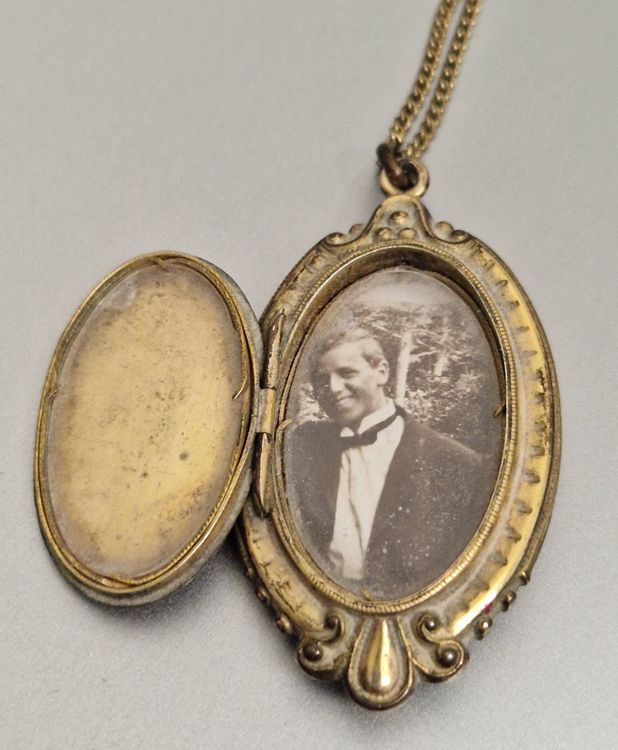 Guardian Montre Smartwatch Téléassistance Connectée Gps Pour Enfants