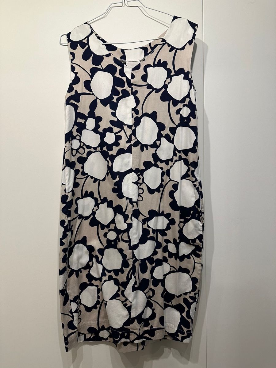 Vestiti: Le Tricot Perugia Kleid – Usato da Bünzen venduto da Magdalena.K 1