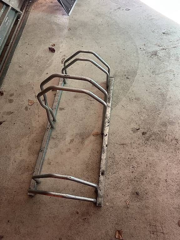 Cavalletti per biciclette: Veloständer  – Usato da Speicherschwendi venduto da Supersport 1