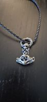 Pendentif marteau de Thor avec cordon en cuir