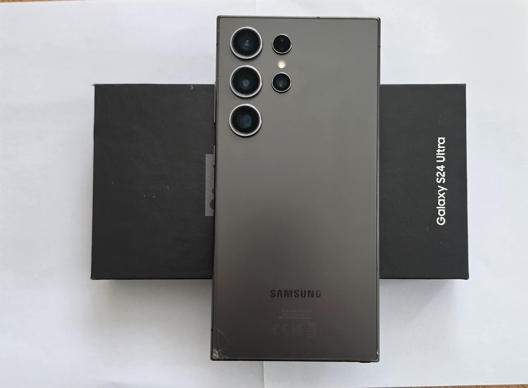 Samsung Handys / Smartphones: Samsung Galaxy S24 Ultra 512 GB – Gebraucht aus St. Gallen von YAALK