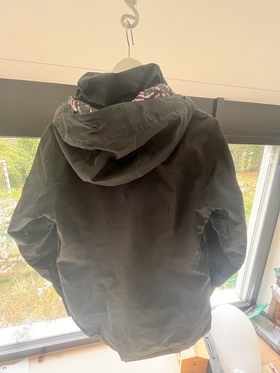 Roxy Jacken: Schwarze Roxy Skijacke – Gebraucht aus Meyriez von KelPi 2