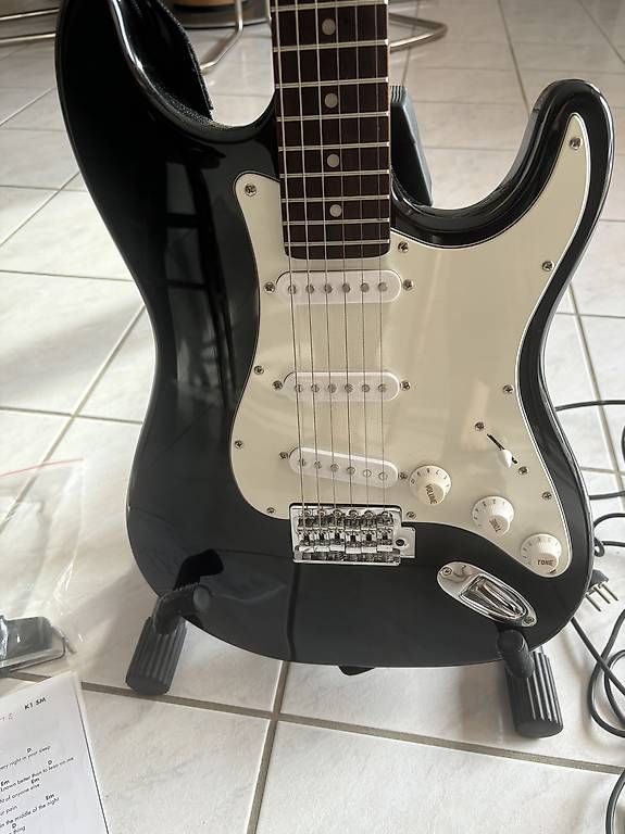 Musikinstrumente: Elektronische Gitarre – Gebraucht aus Wangenried von bemja 1