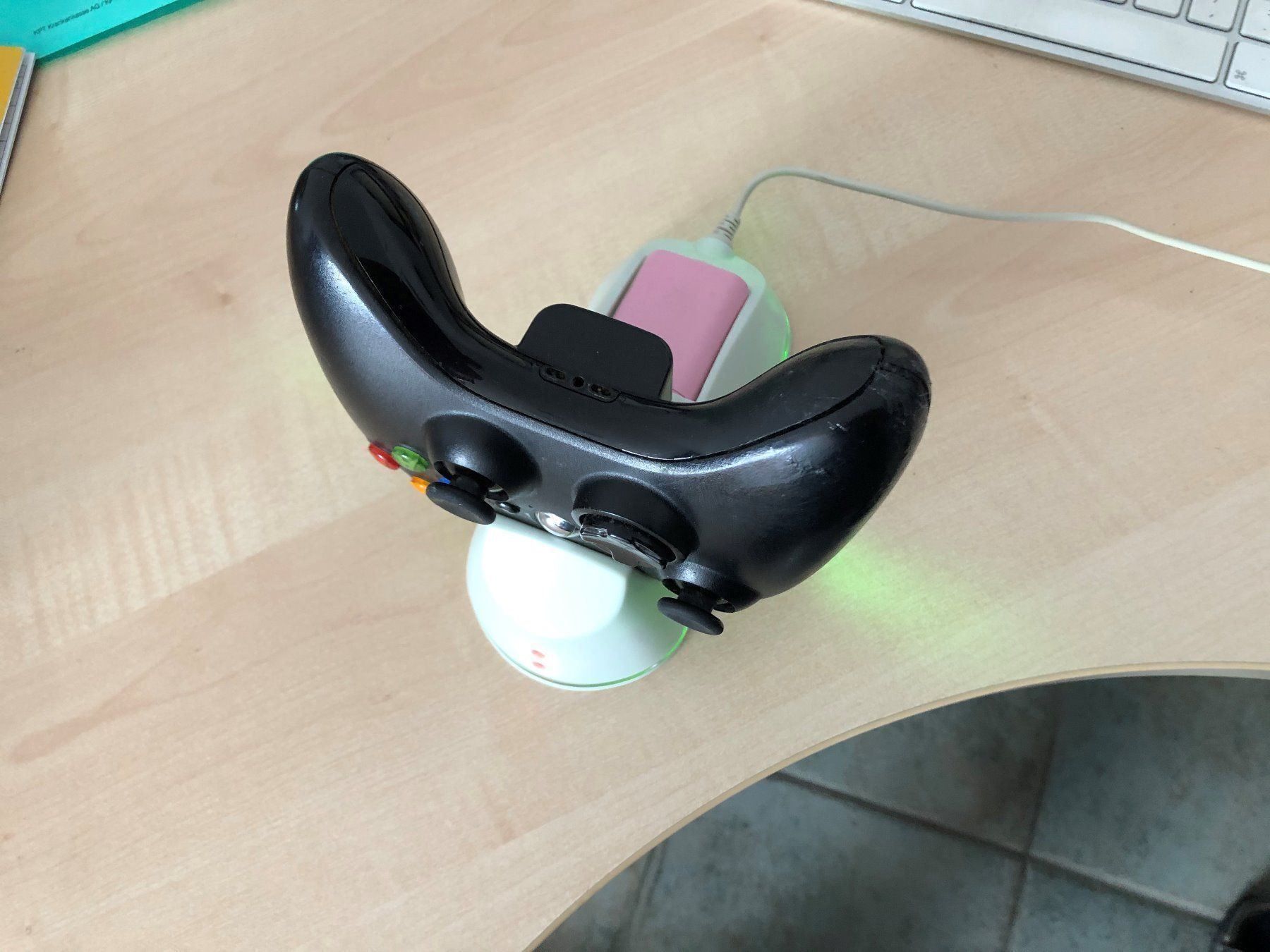 Microsoft Adattatori & Cavi: Xbox 360 Dual Ladestation Model 97721 – Usato da Arisdorf venduto da comestibles 6