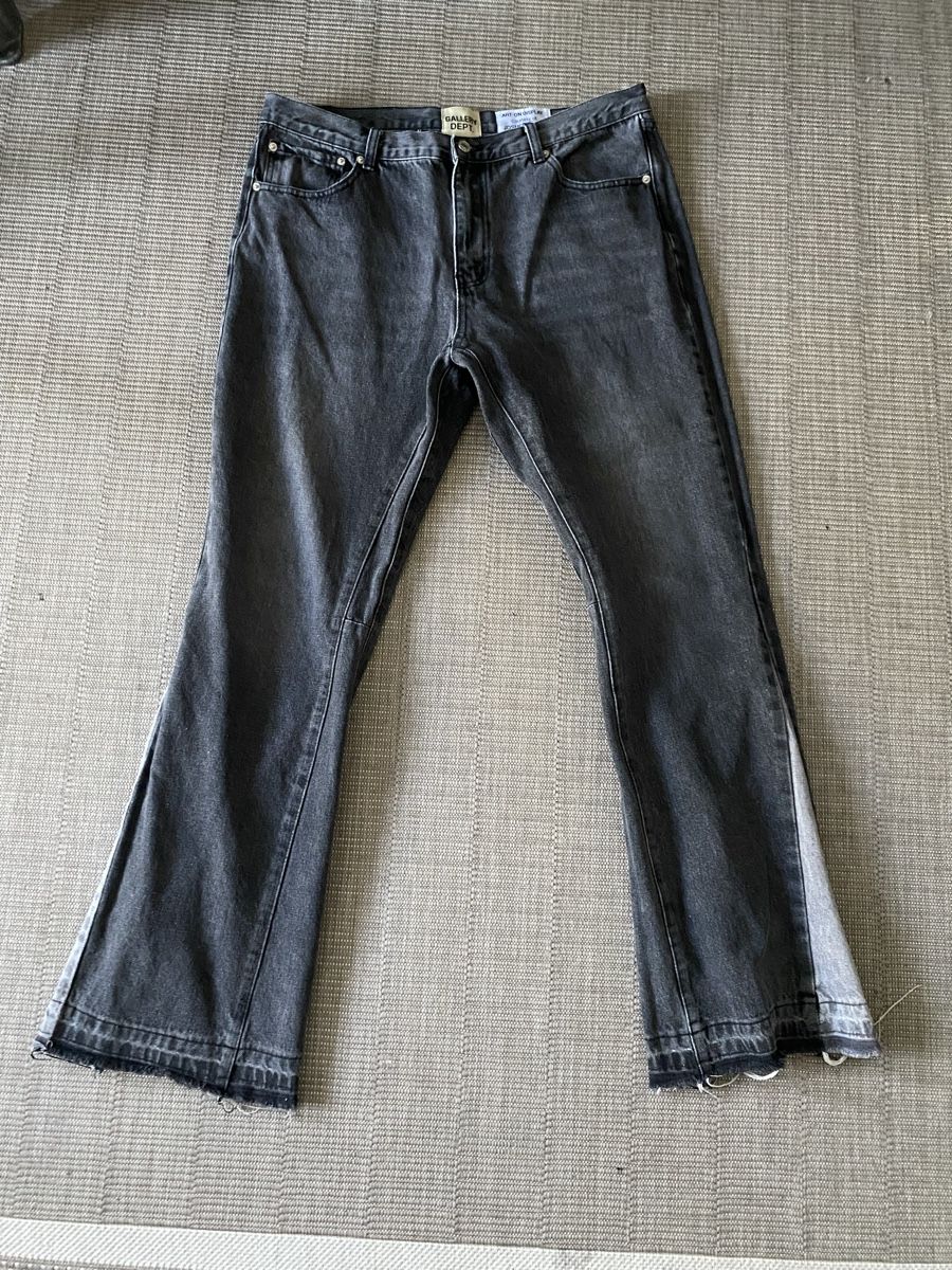 Jeans: Hose Flaired Grau – Usato da Basel venduto da Lorik.Serifi1