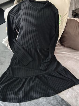 Rippstrick Kleid schwarz Grösse L neuwertig