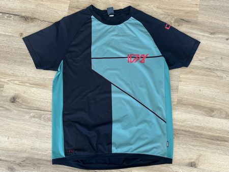 Surf oder Bike Shirt, Grösse L, Top Sommer