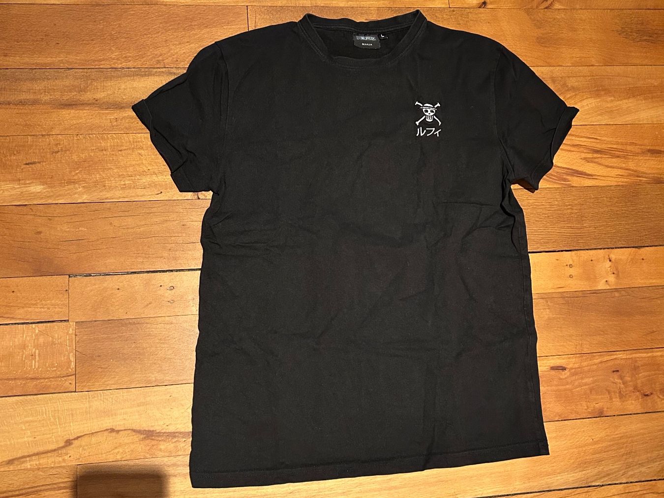 T-shirt: One Piece Shirt Gr.L – Usato da Birsfelden venduto da Pearl10