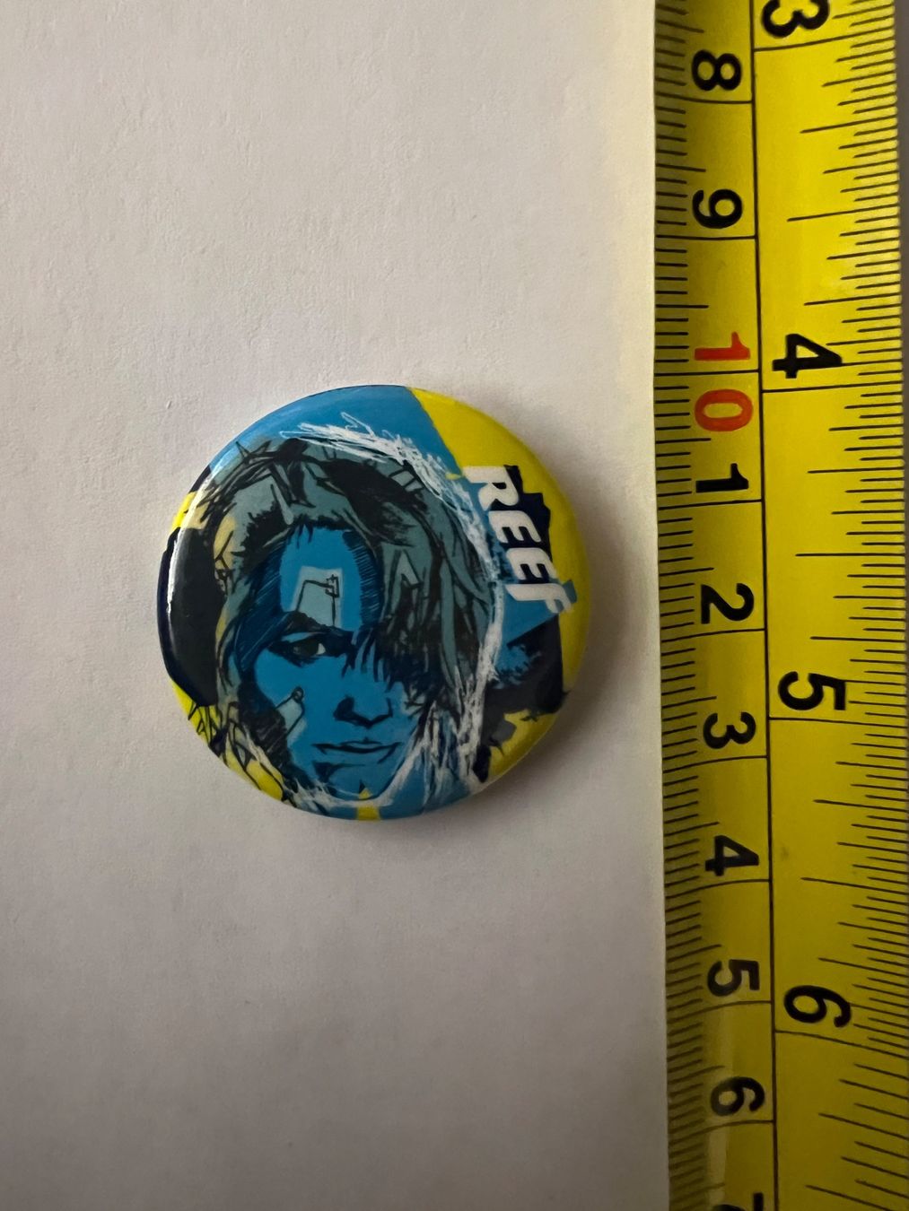 Broschen & Nadeln: Button «REEF» – Gebraucht aus Zürich von rigani 1
