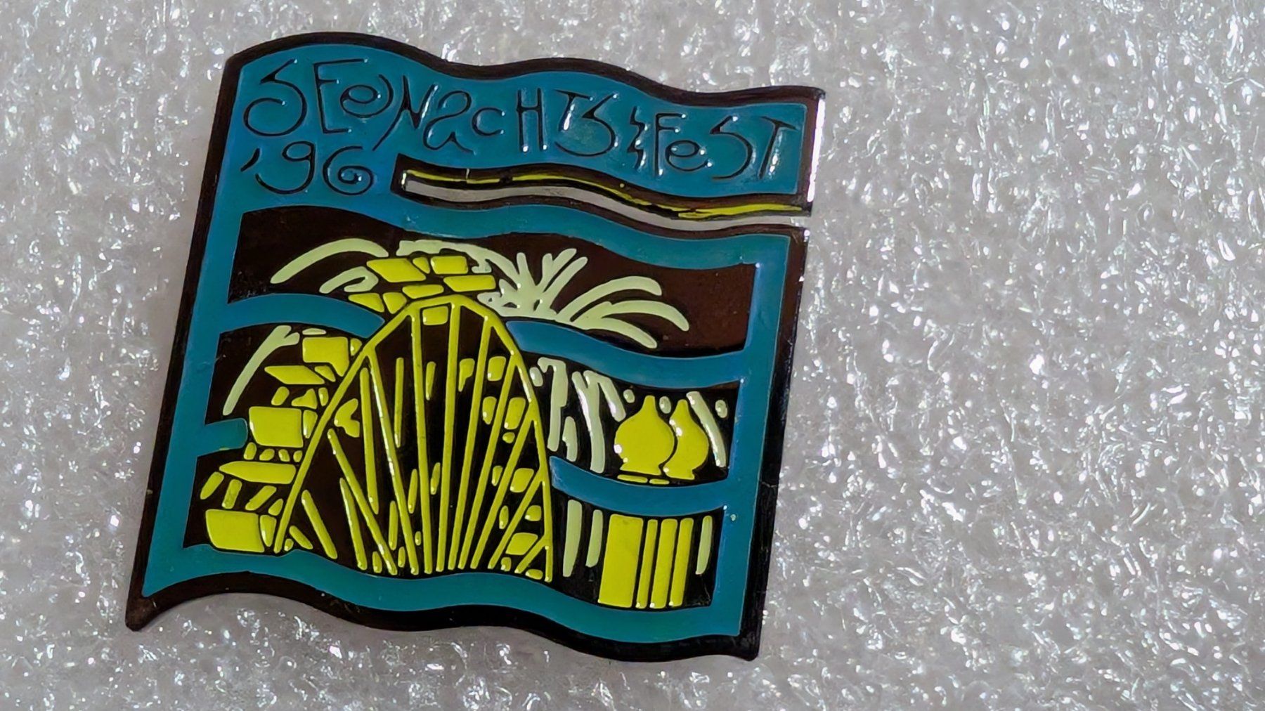 Placchette & Badge: Ansteckpin 271: Seenachtsfest – Usato da Oppligen venduto da Pin-Fall-Shop
