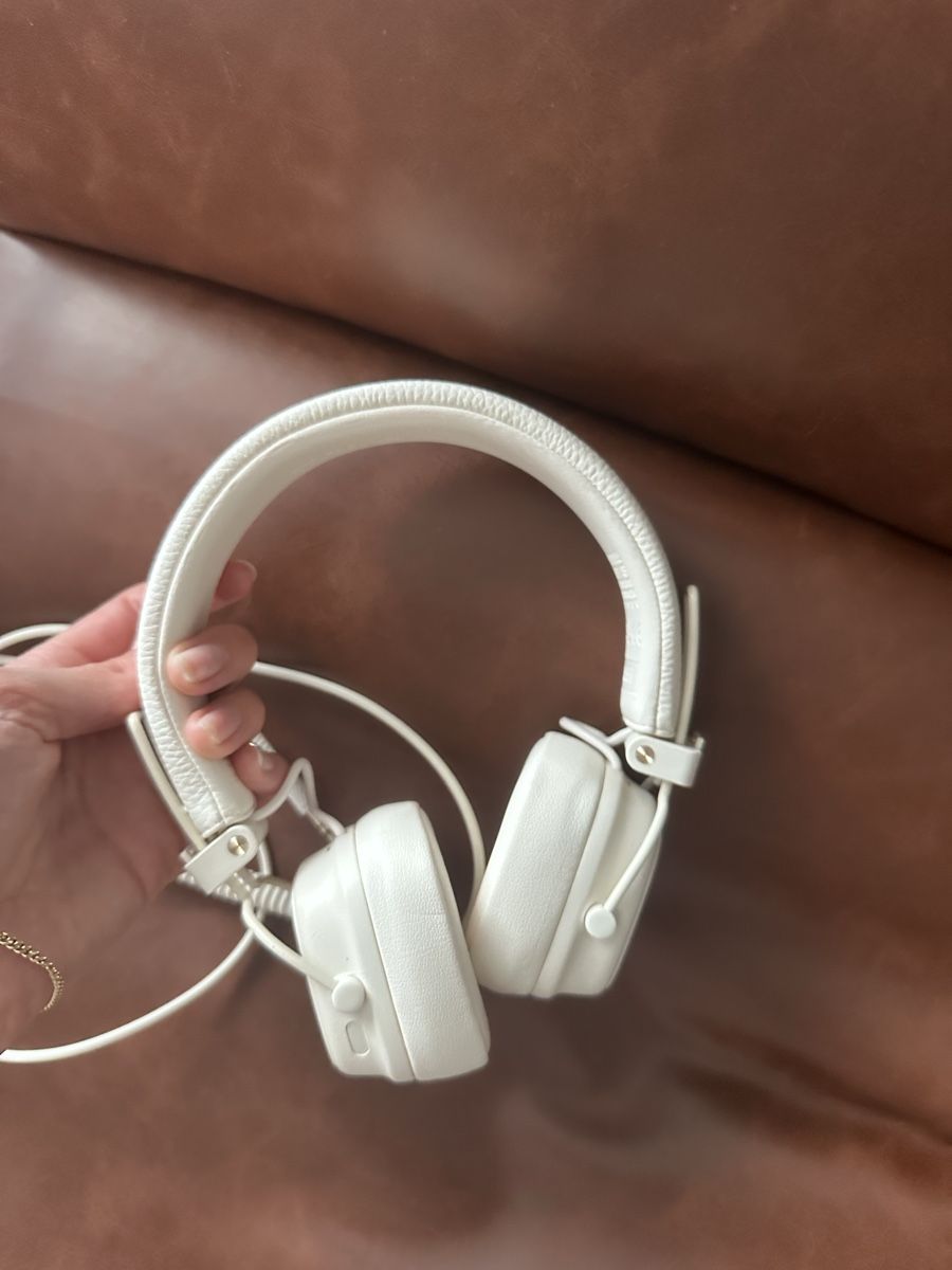 Marshall Cuffie: Marshall Kopfhörer white – Nuovo (secondo la descrizione) da Aesch BL venduto da ili23_yg5k 1