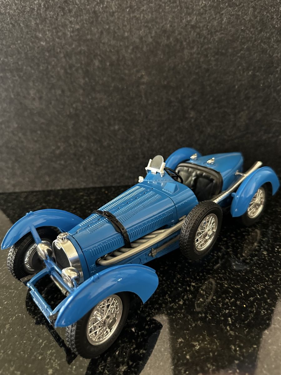 Bburago Modellini d'auto: Exklusives Bugatti Typ 59 von Burago Modelauto, 1/18 – Usato da Rorschach venduto da Cappuccino79