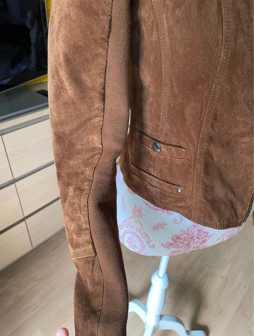 Vero Moda Jacken: VERO MODA suede jacket / wildlederjacke / XS/34 – Gebraucht aus Zürich von Angela_Fashion_Lover 1