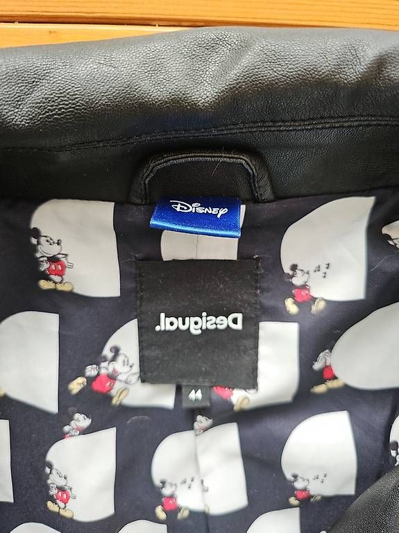 Jacken: Desigual Mickey Maus Jacke Gr. 44 – Gebraucht aus Wittenbach von Handfest 2