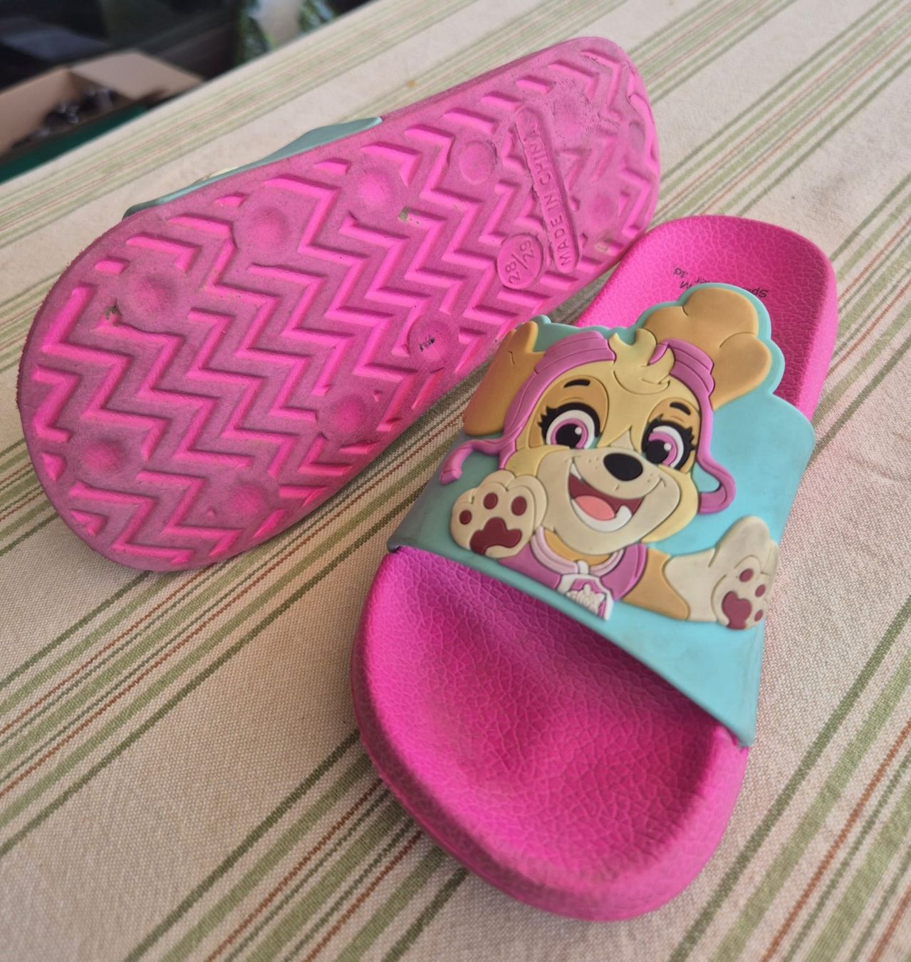 Dosenbach Scarpe per ragazze: Skye flipflops Grosse 28/29 – Usato da Oberwil BL venduto da Ilona_z