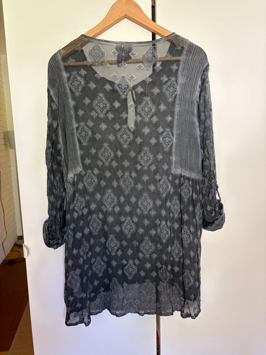 Nile Tuniche: Nile Seidenbluse L, anthrazit – Usato da Hombrechtikon venduto da star8888 3
