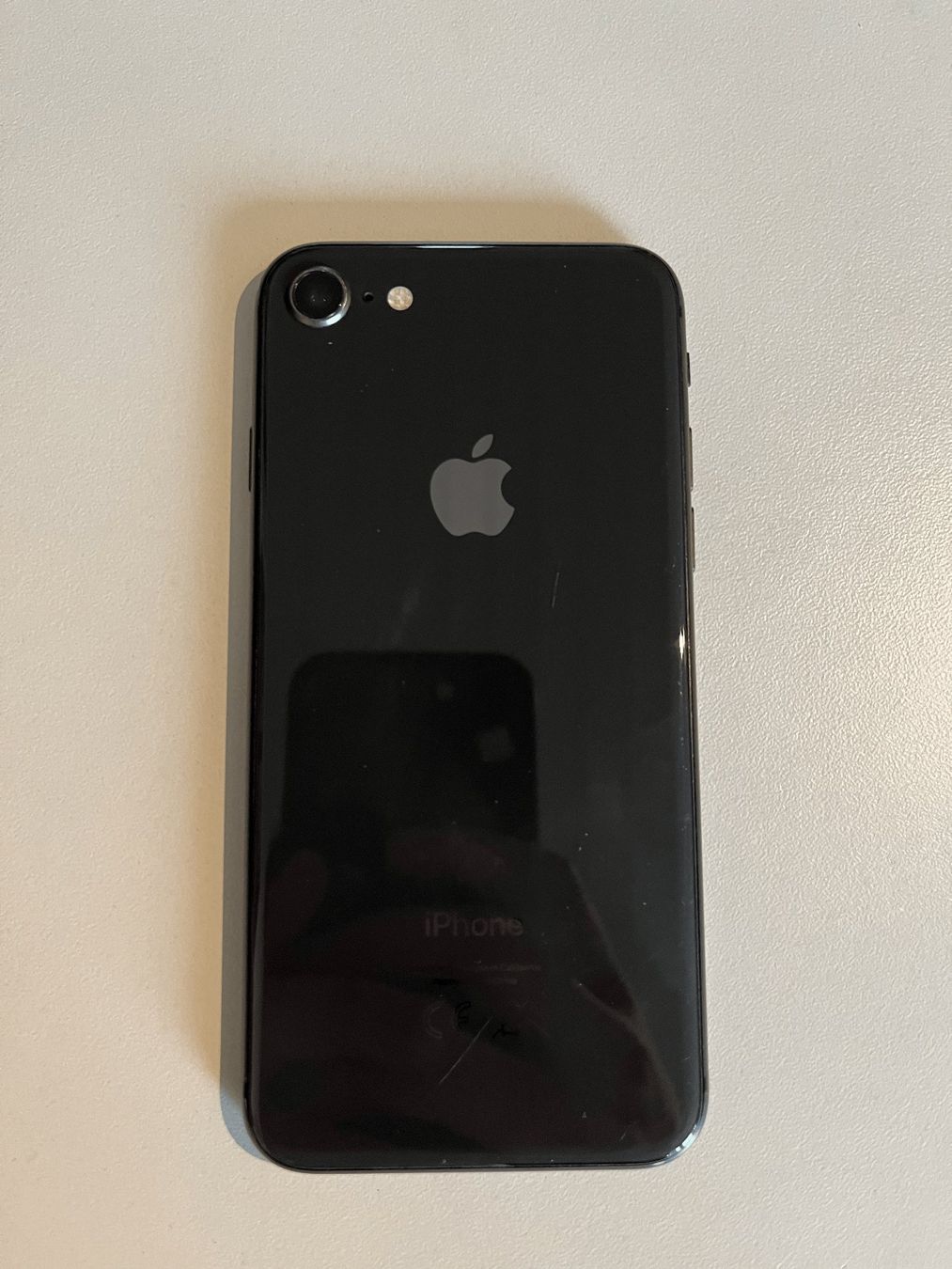 Apple Telefoni cellulari / Smartphones: iPhone 8 - Top Zustand, Schwarz, 64 GB – Usato da Dorf venduto da dar_dd6d 2