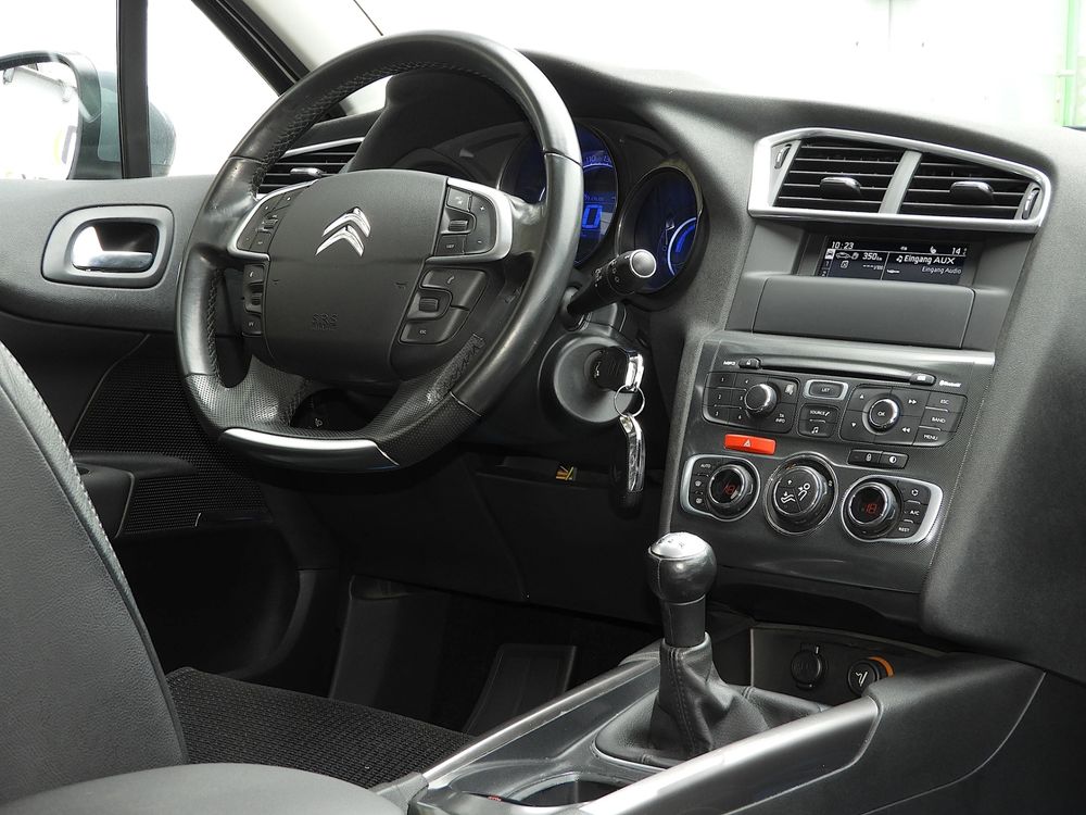 Citroën Automobili: CITROEN C4 Berline 1.6 VTi Exclusive I CH FZ I Sitzmassage – Usato da Bachenbülach venduto da FN_Automobile 5