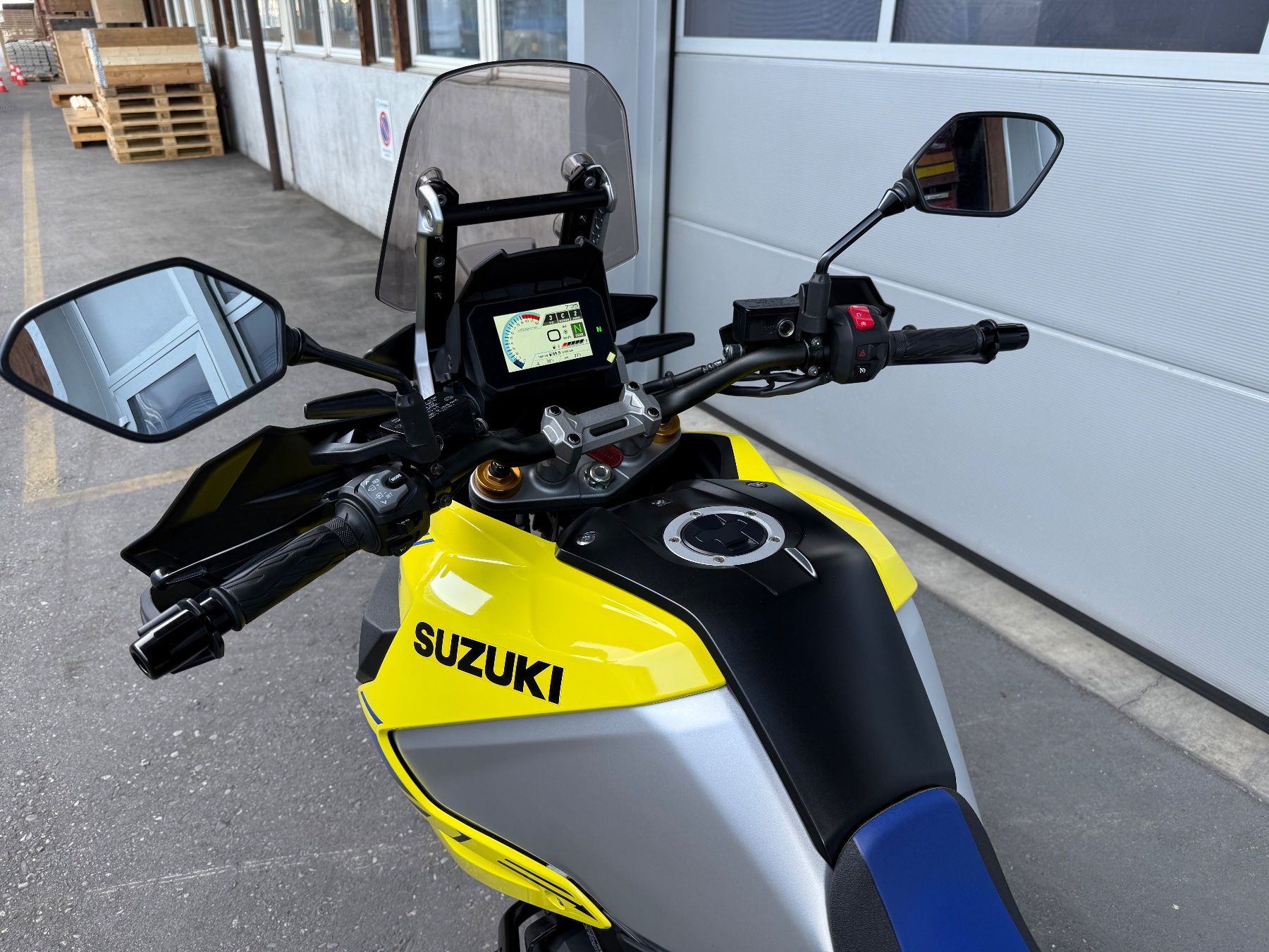 Suzuki Enduro: Suzuki DL 1050 V Strom 2023 – Usato da Steffisburg venduto da swdima 9