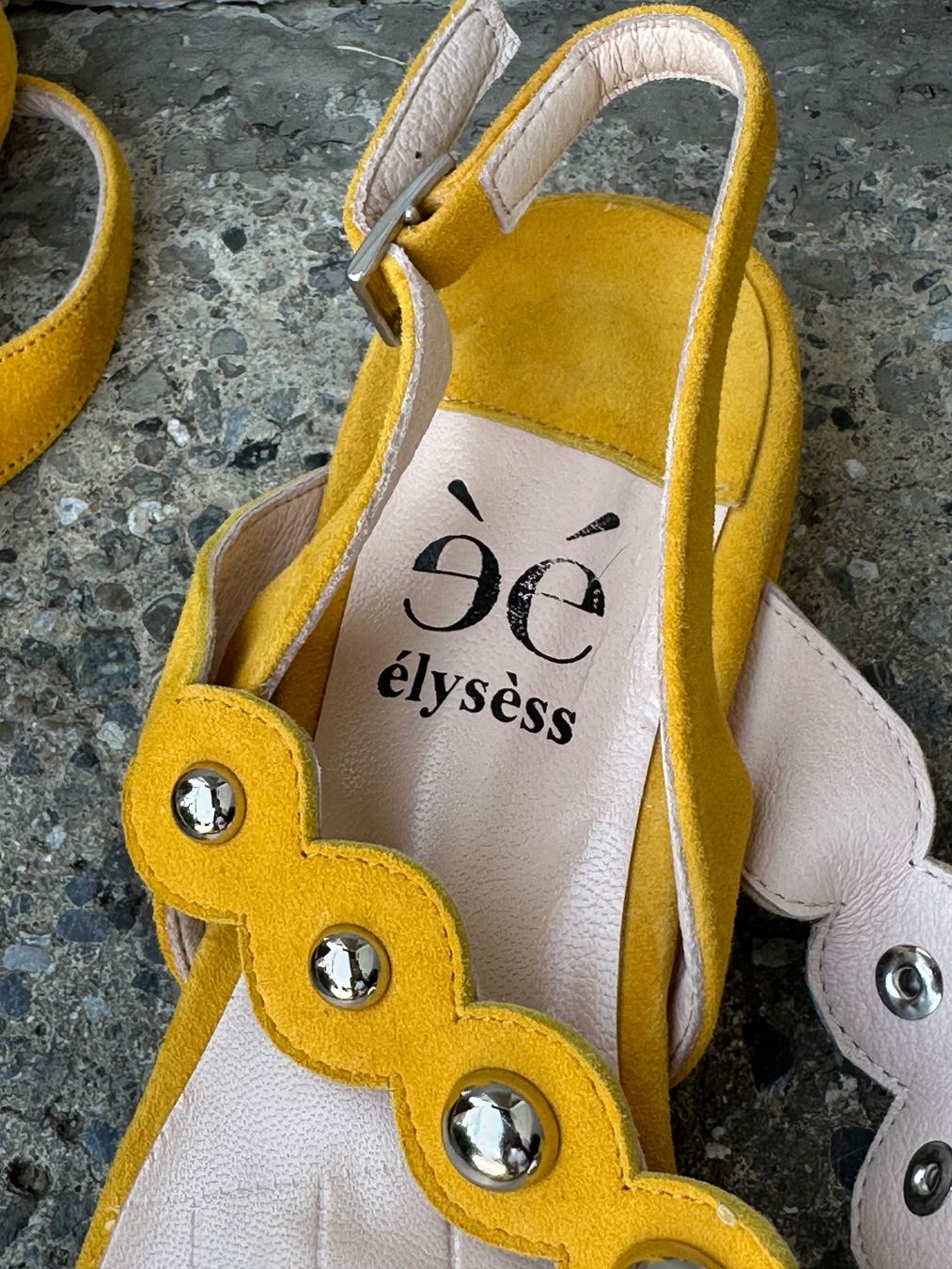 Scarpe da donna: Wunderschöne Sandalen Gr. 38 élysèss neu – Nuovo (secondo la descrizione) da Ostermundigen venduto da mme_ghys 1