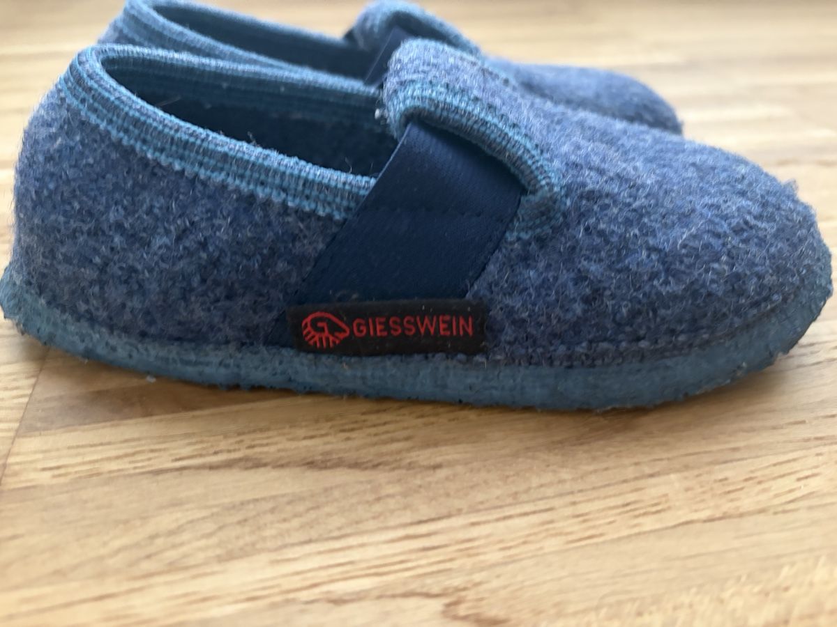 Schuhe für Jungen: Gisswein Hausschuhe Gr. 27 – Gebraucht aus Flüelen von Lulu2204 1