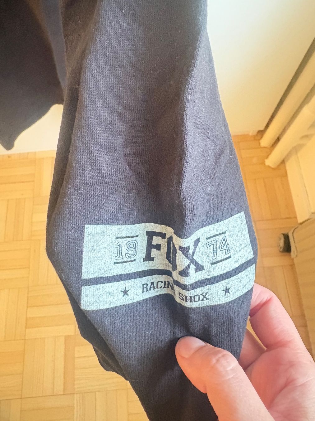 Fox T-shirt: Fox Racing Shox Vintage Shirt – Usato da Zürich venduto da ritzo1 2
